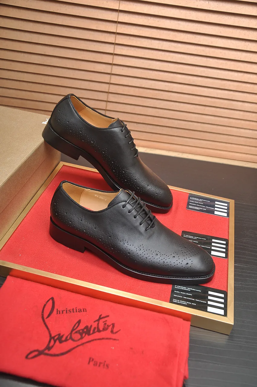 Men's shoes 💰620💶 [Chrstian Loubotin] Red-soled shoes 💋Original mold opening, the highest version on the market, purely handmade ➕Imported cowhide uppers, first-layer water-dyed cowhide lining! Original EU high-gloss outsole. 38 to 45 (45 customized)